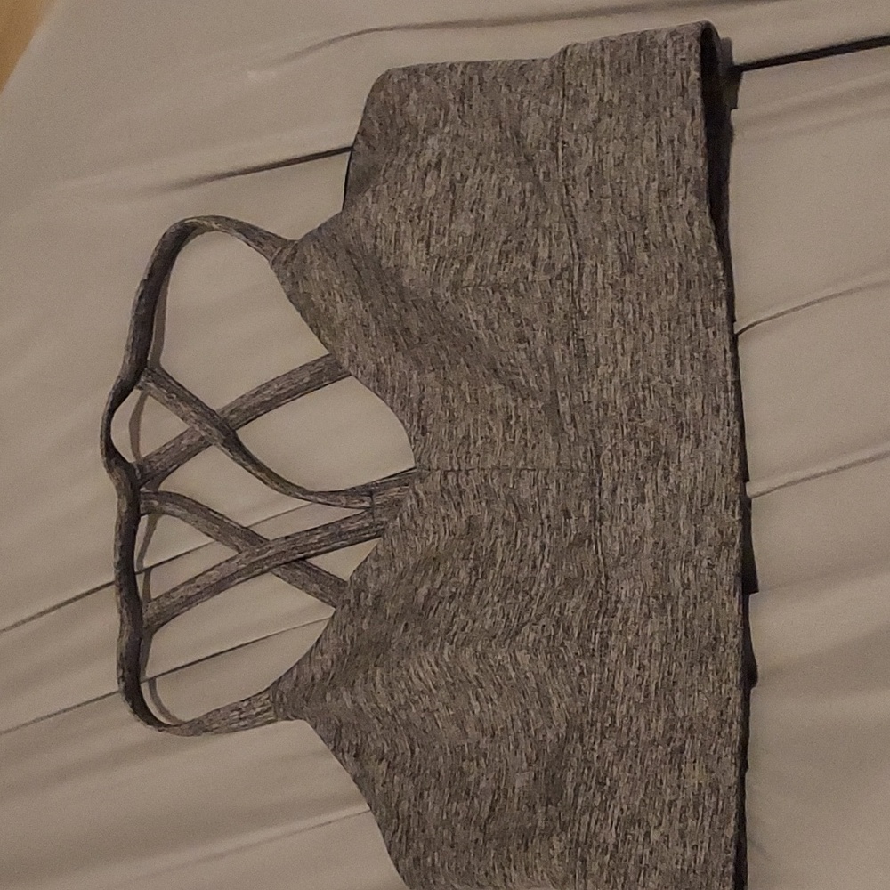 Sports bra